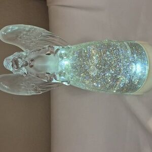 Kirkland Angel Globe Batterie Operated Sparkling